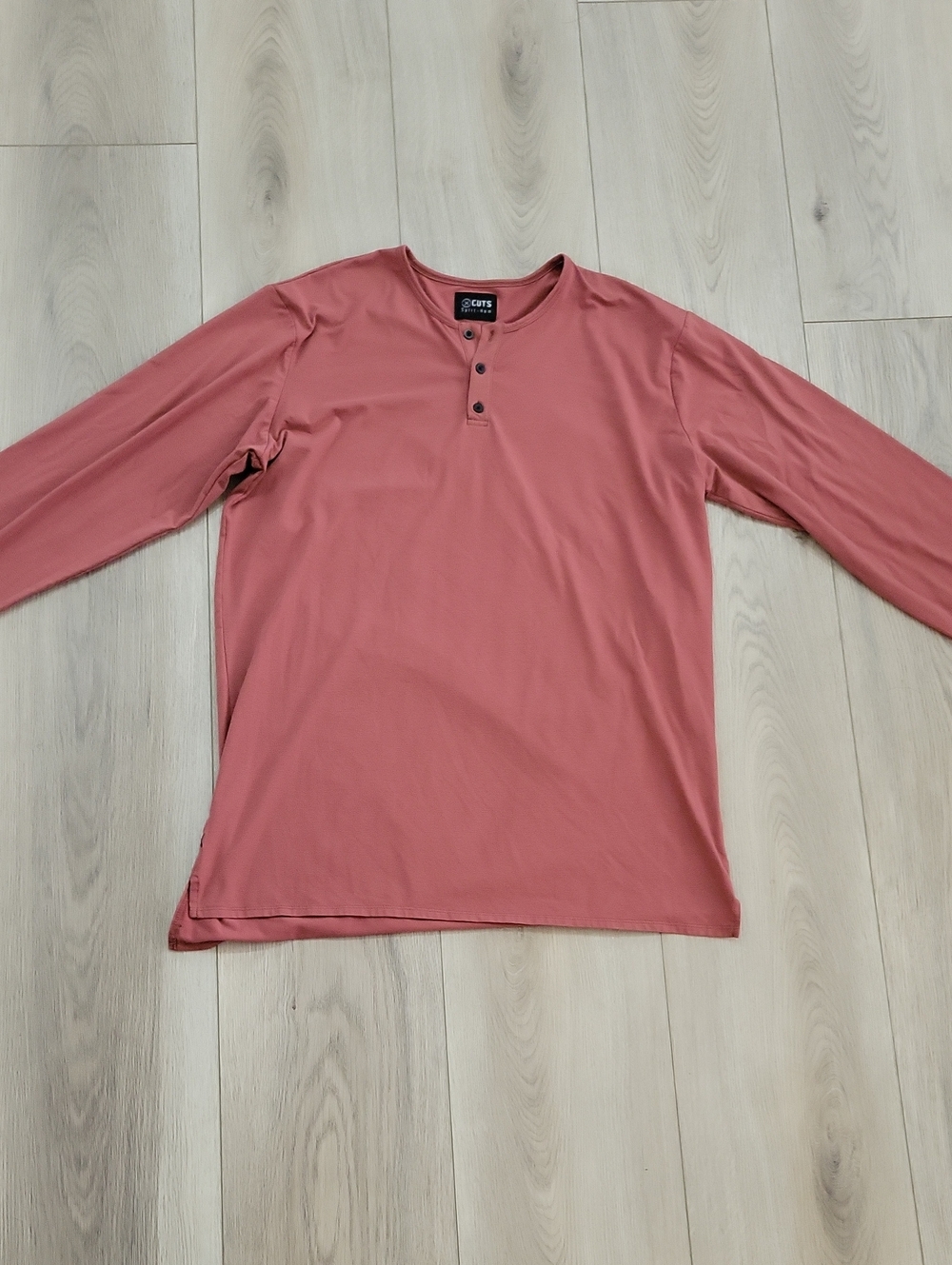 Cuts Clothing Long-Sleeve Henley Shirt - Dusty Rose